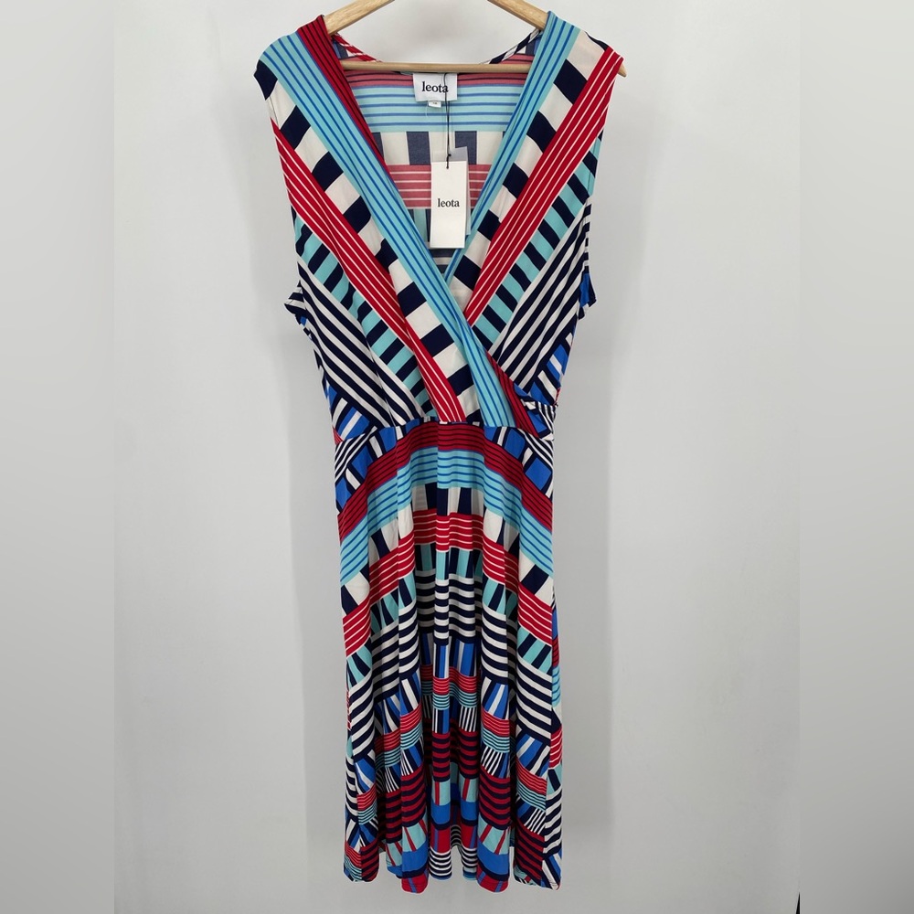 LEOTA Sleeveless Perfect Wrap Dress Graphic Pattern Size 1X NWT